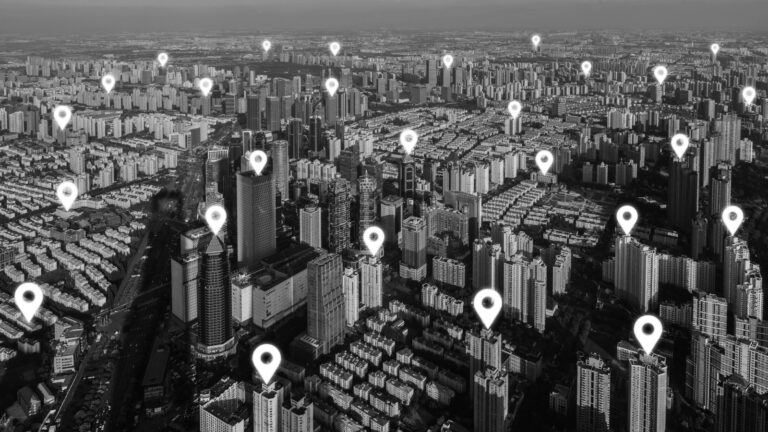 Cashback – co to jest, jak działa i ile kosztuje? Limity i opłaty (2025)