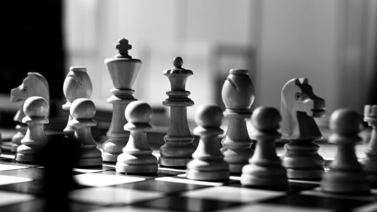 Zgody marketingowe: Bilet po premię. Jak go użyć i nie przepłacić?