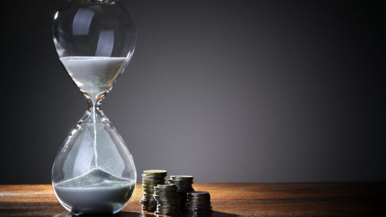 Sesje Elixir: Kiedy realnie dojdzie przelew? Sprawdź godziny i poznaj sposób, by nie zamrozić pieniędzy na weekend